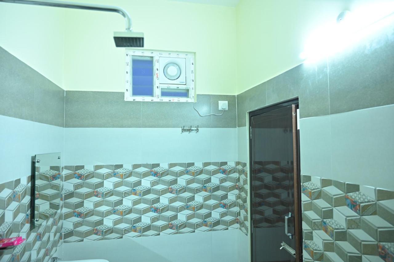 Hotel Treebo Sripadha Residency Alipiri Road Tirupati Exterior foto